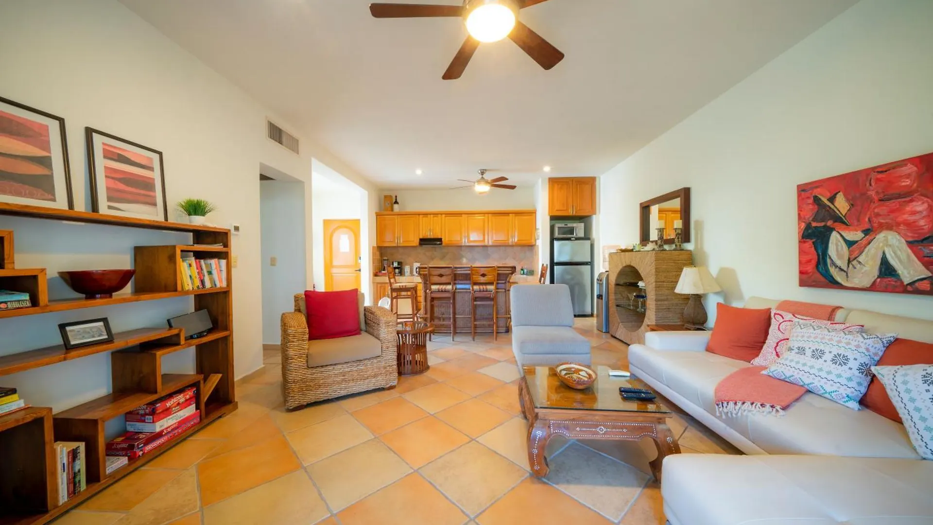 Classic Condo On 5Th Avenue , Steps From The Beach - Mclaren Playa del Carmen Lägenhet